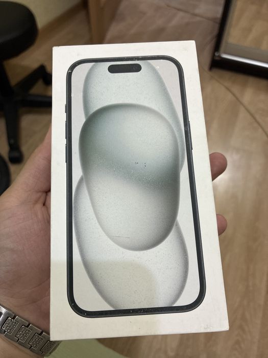 Запечатаный iPhone 15 с гарантией