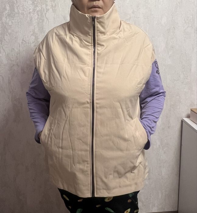 Ветровка новая