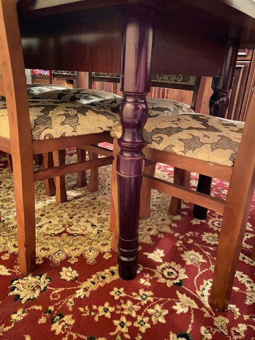 Стол стул сотилаюи