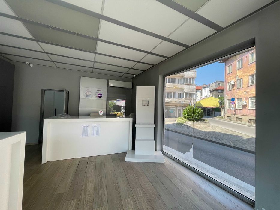 Дава се под наем Офис в Габрово, Беленци - 65 кв.м за 612 € - Снимка #2