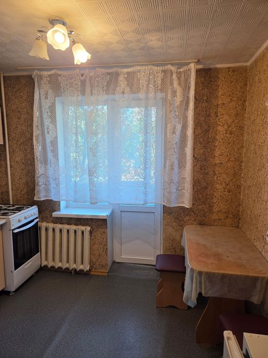 Продам 1 к р-н магазина Глобус 2/5