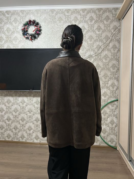 Продам куртку женскую