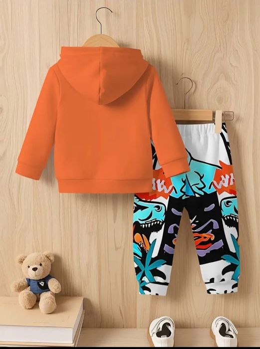 Спортивный костюм