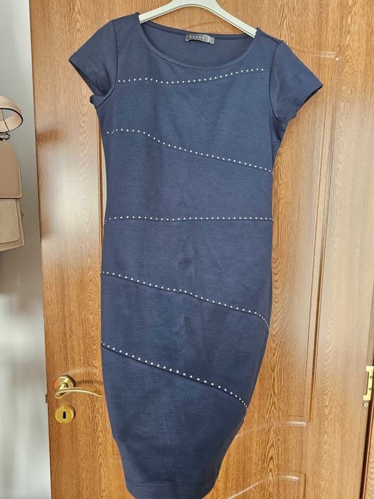 Rochie dreapta, material grosut, marime M, Kotton