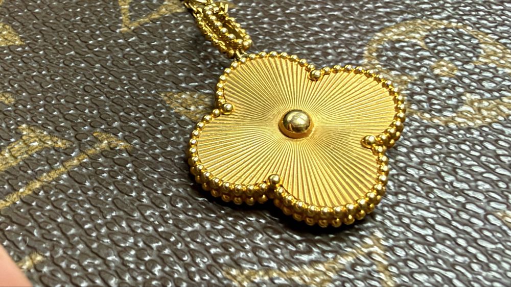 Van Cleef колие 18к