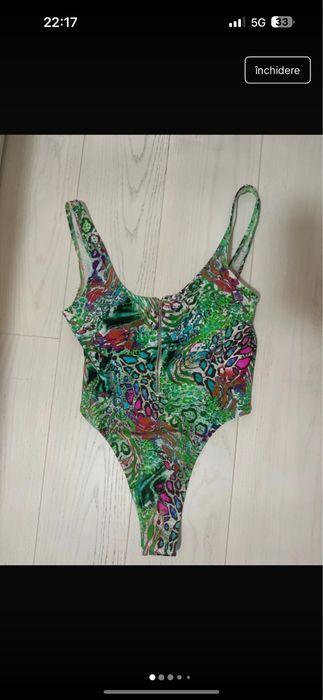 Costum de baie intreg si doua piese