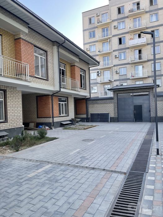 Продается 3-х уровневый коттедж 140 кв м. Kottej sotiladi