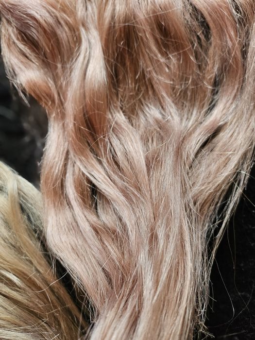 Естествени коси на Арт Форум и Диверсо