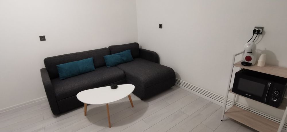 Închiriez Apartament open space