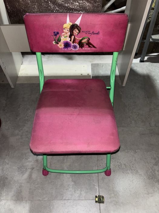 Детский столик со стулом
