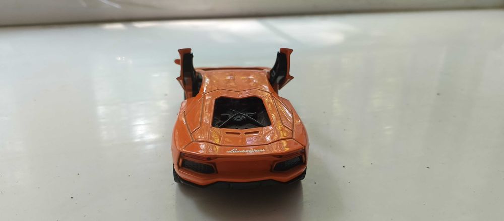 Коллекционная металлическая машинка масштабная модель железная машинка