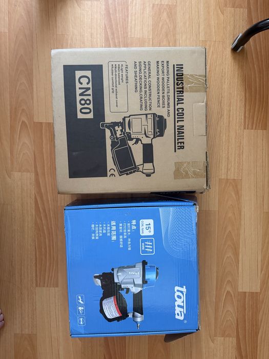 Пневмопистолет маленькие гвозди до 55, большой до 80.