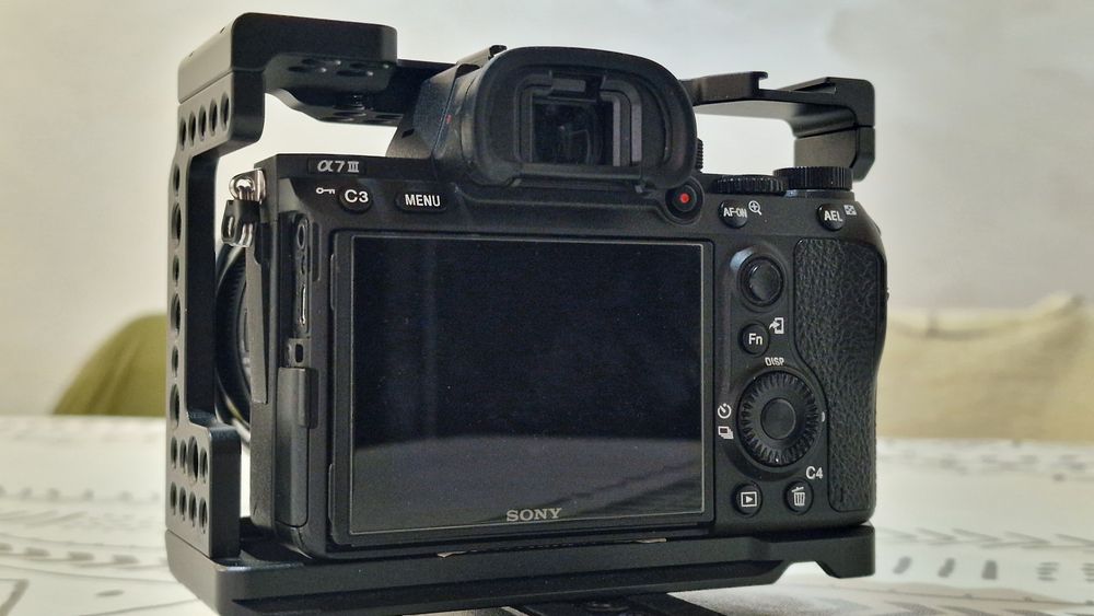 Продам Sony a7iii 450k body