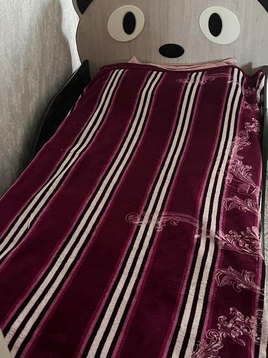 Продам кровать в отличном состоянии.