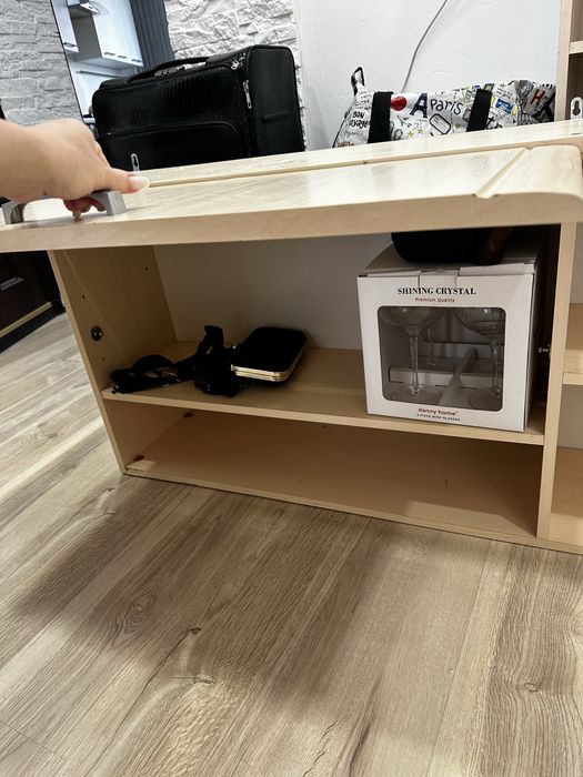 Продам навесной шкаф