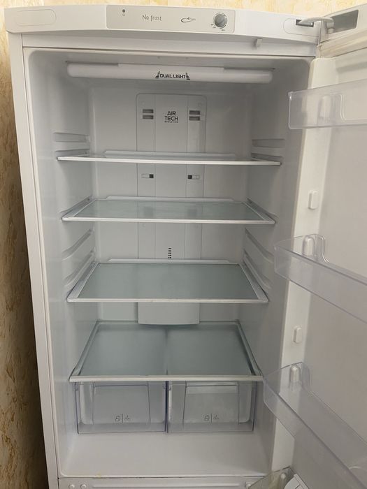 Холодильник Ariston