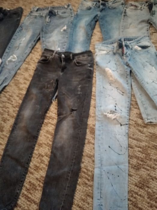 Голям лот дънки р.146само за 10лв.всичко