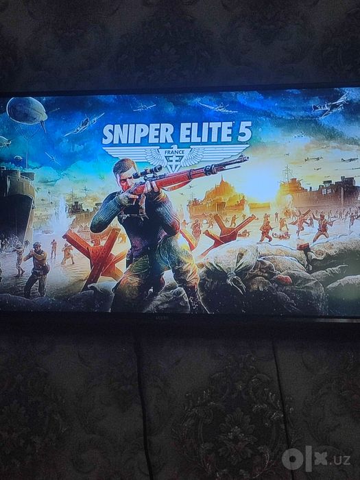 PS4 sotiladi 3ta jěstik 6 ta oreginal disk 1 ta vneshney disk