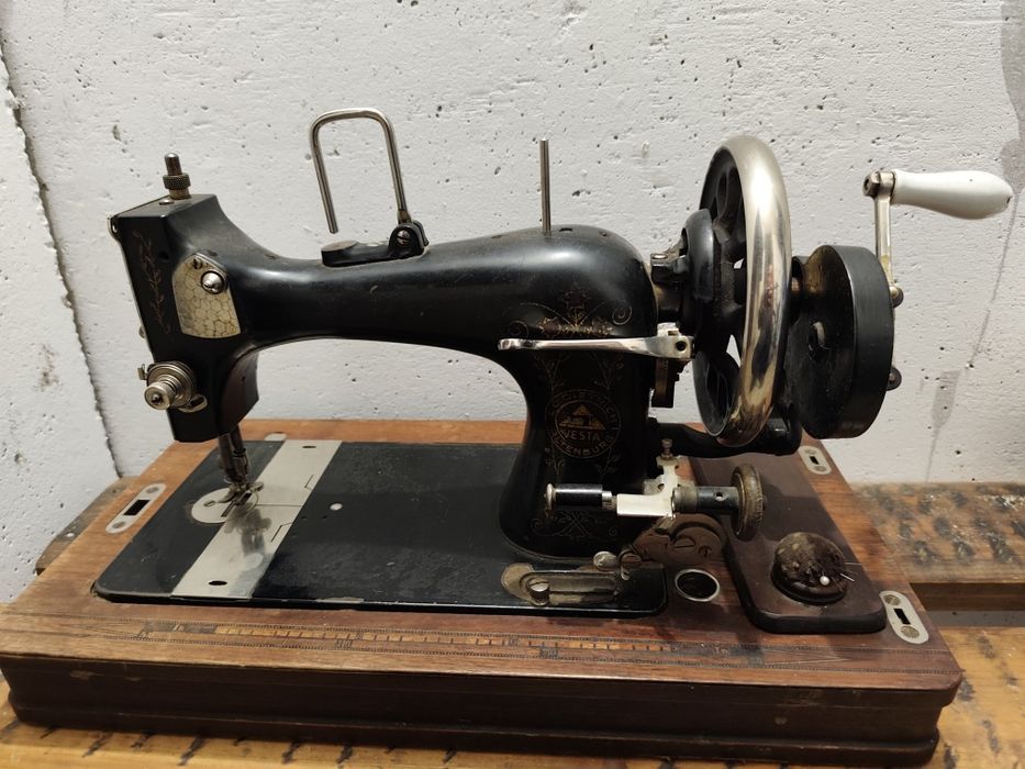 Ретро шевна машина Vesta