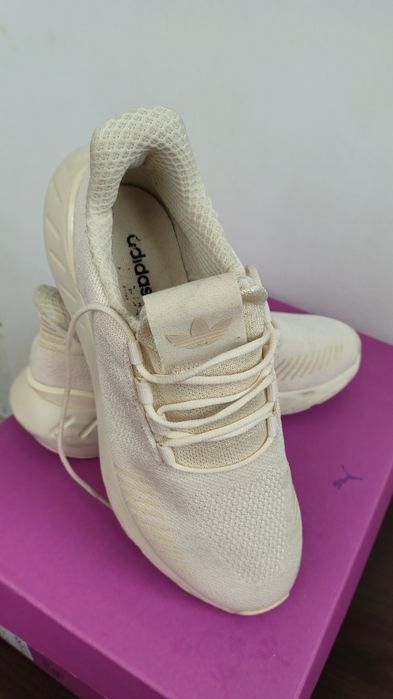 Pantofi sport Adidas