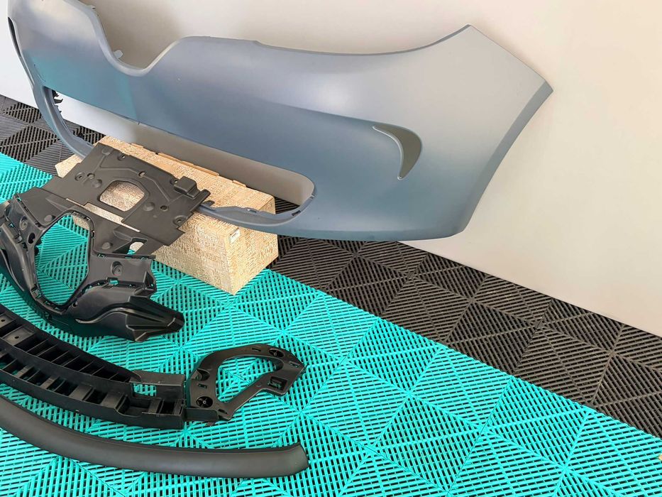 Bara fata cu accesorii Renault Zoe 2013-2019 noua originala Renault