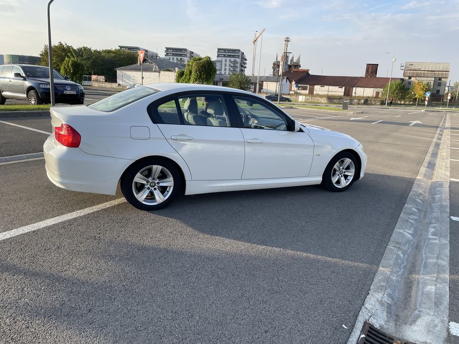 Bmw seria 3 e90 facelift 2012