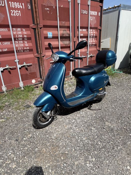 Piaggio Vespa et 4 125cc 1998