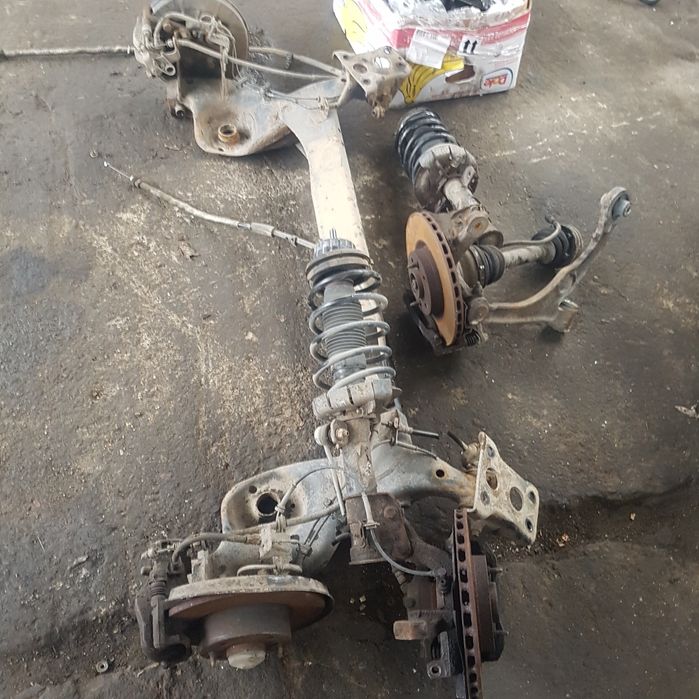 Щора и кора багажник за фиата стило