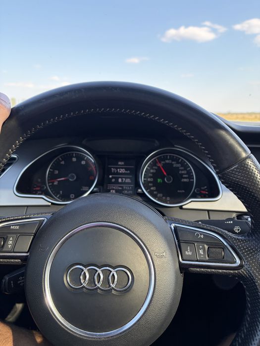 Audi A5 Cupe 211cp