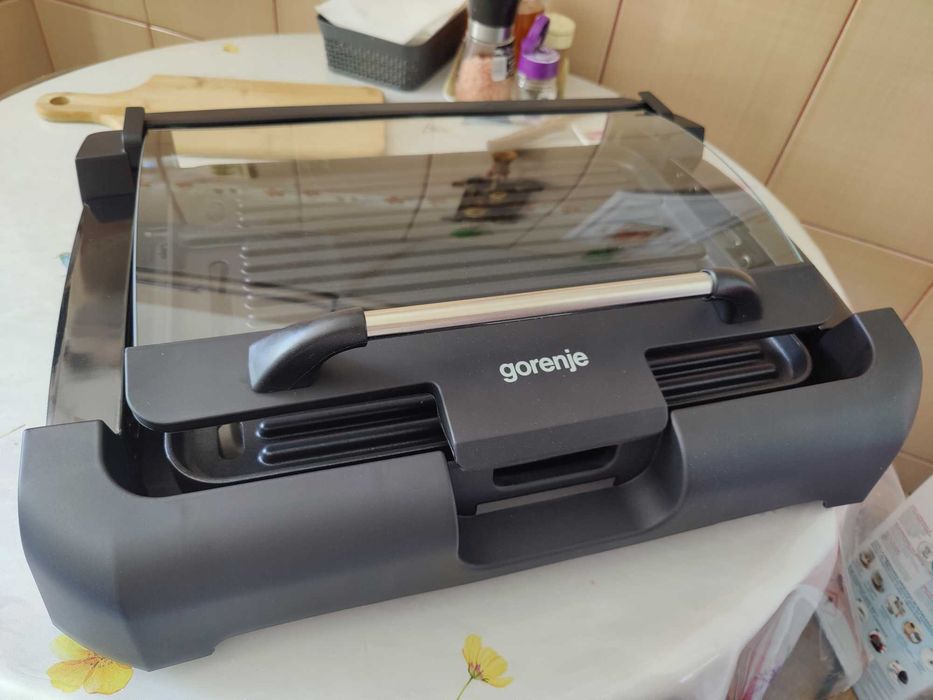 grill gorenje 2000W