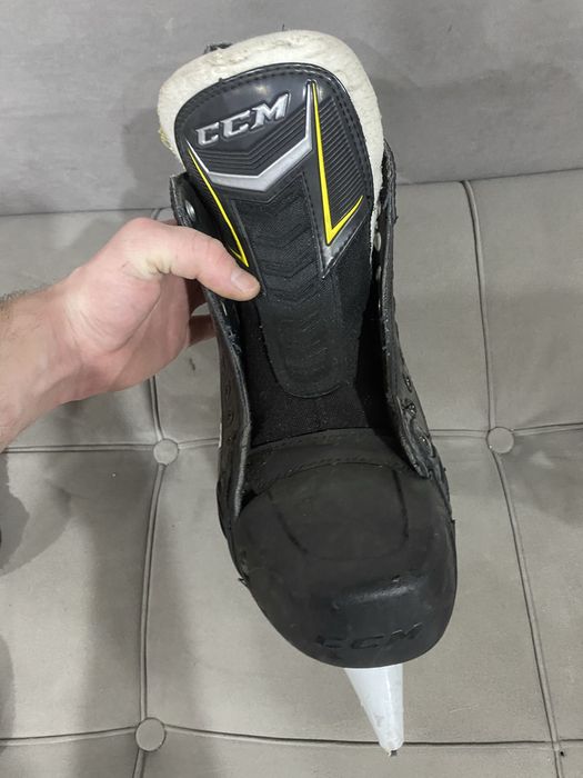 Коньки CCM TACKS 9060