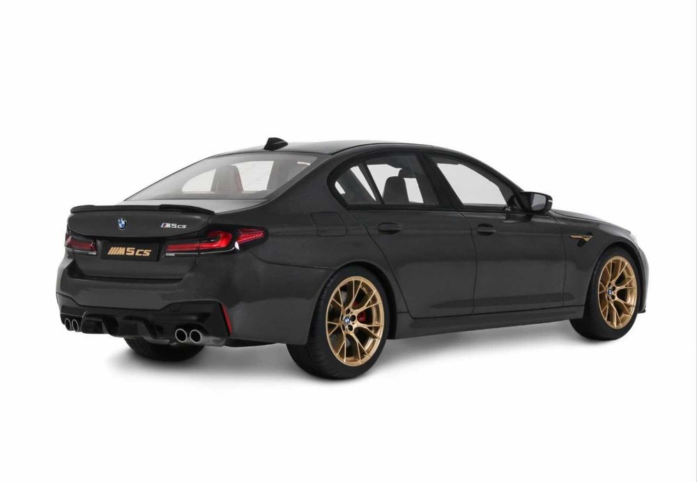 Macheta BMW M5 CS 1:18 GT Spirit