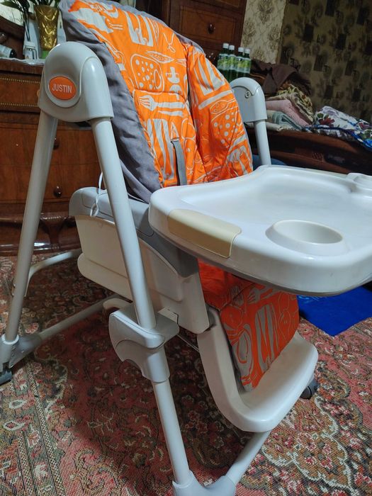 Детский стульчик для кормление
