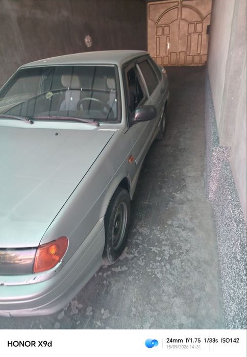 Lada 2115 sotiladi