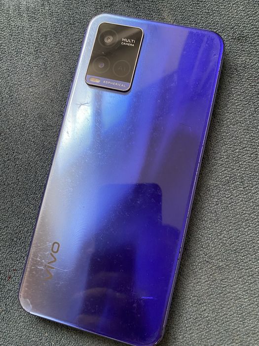 Продам Vivo Y21. 4/64