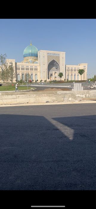 Ислом цивилизацияси маркази каршисида уй сотилади под снос бизнес учун