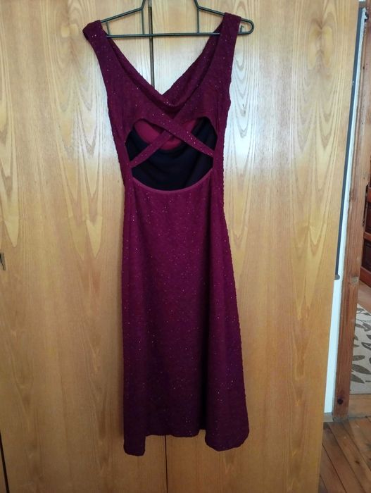 Дамска рокля с лек брокат