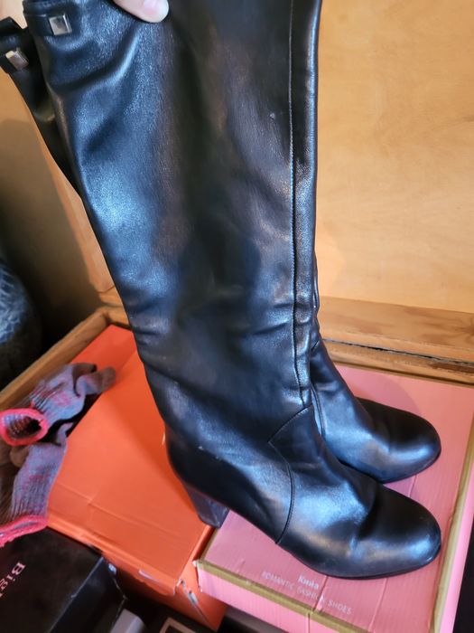 Женские зимние сапоги