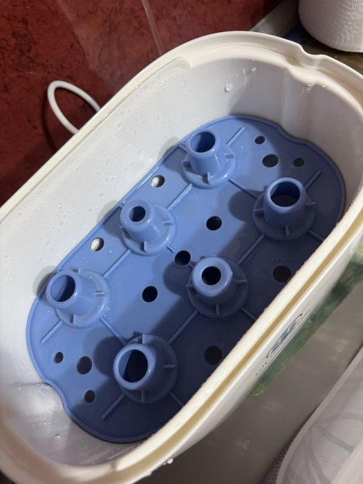 Vand sterilizator biberoane electric folosit foarte putin