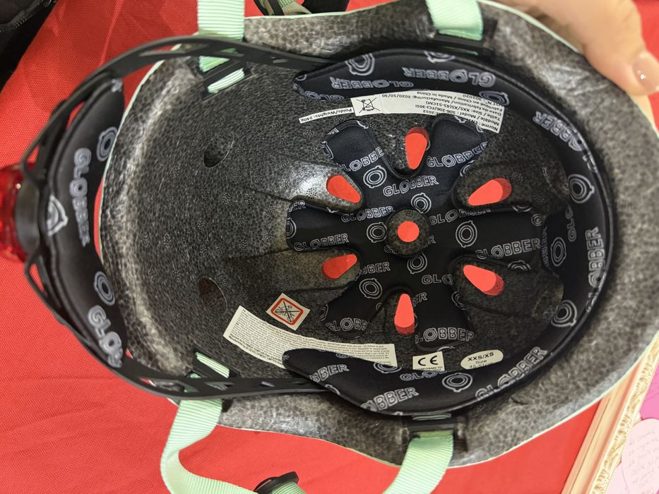 Каска Globber за колело и тортинетка