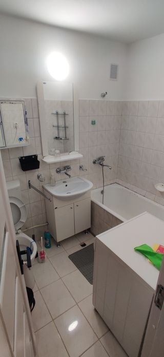 Garsoniera de Închiriat