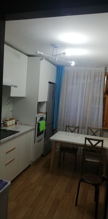 Продам 4-х комнатную квартиру