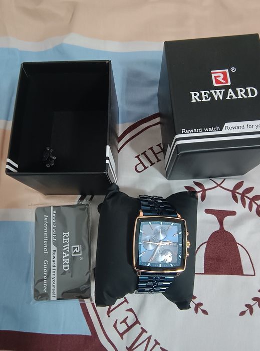 Часы фирменный мощный