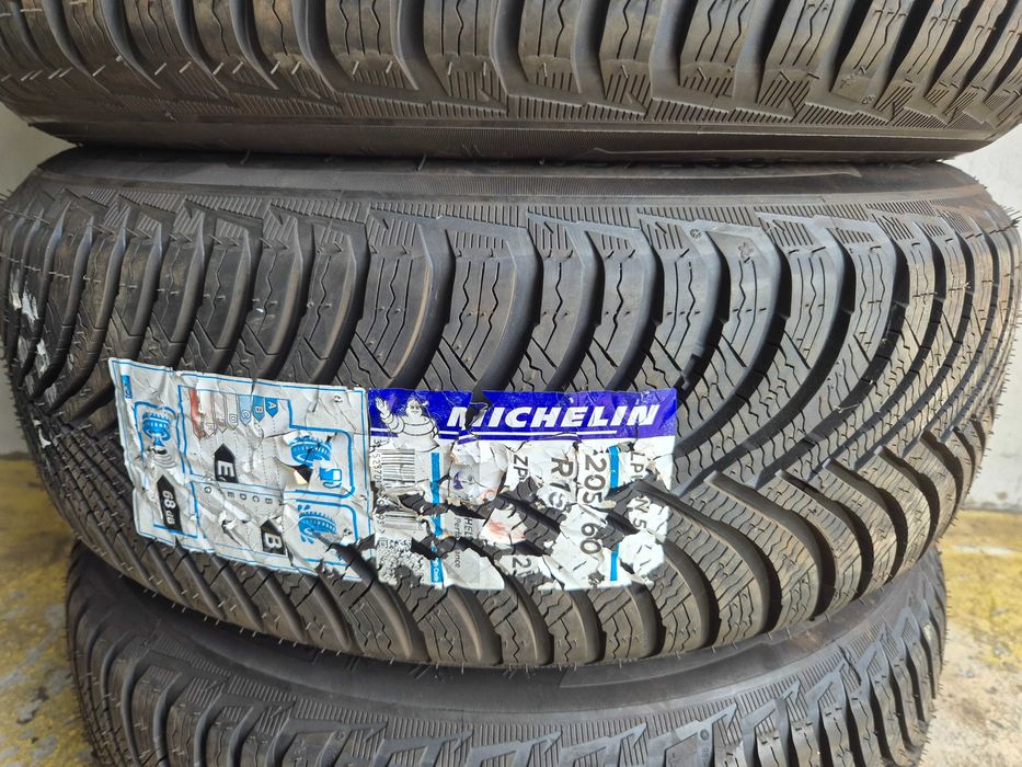 4 Anvelope M+S IARNA - 205/60/16 92V - Michelin Alpin 5 ZP RFT - NOI - DOT 2020 !