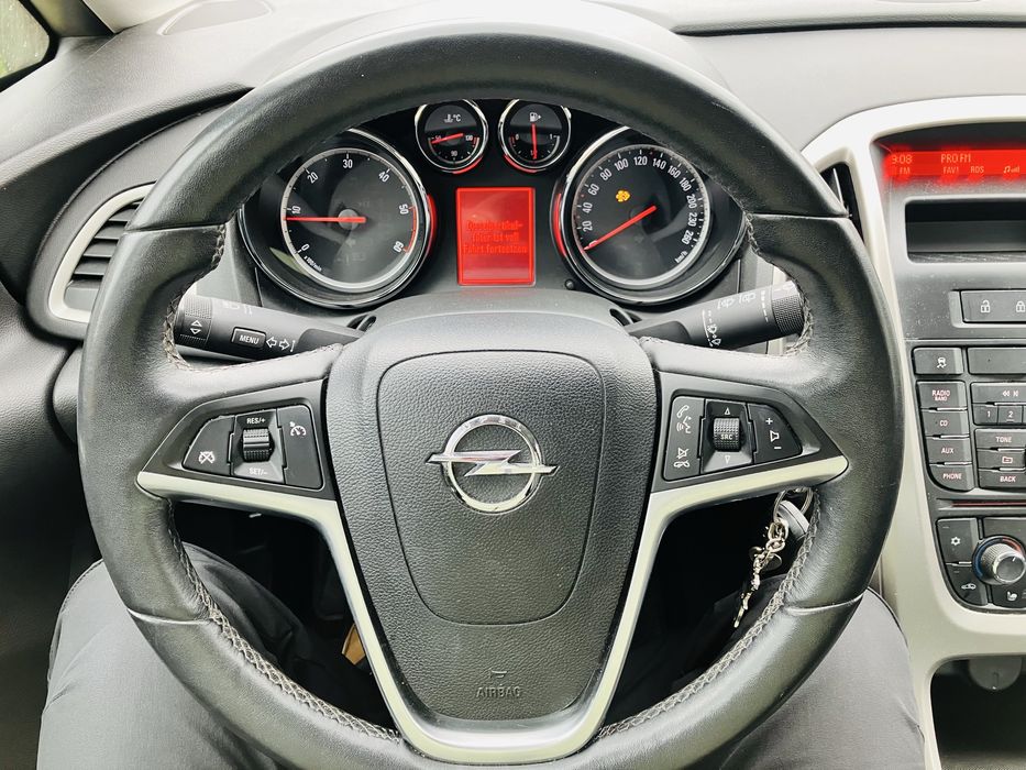 Opel Astra J  an 2012 neinmatriculata