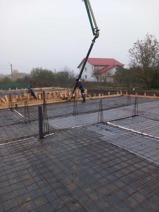 Executam  lucrări  in constructi