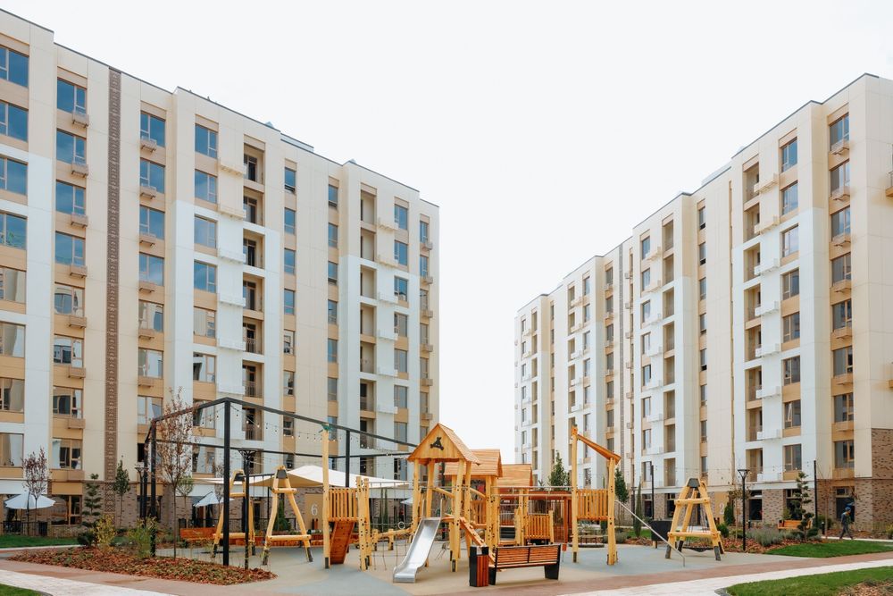 Продается 3 комнатная квартира BI SADO коробка  100м2