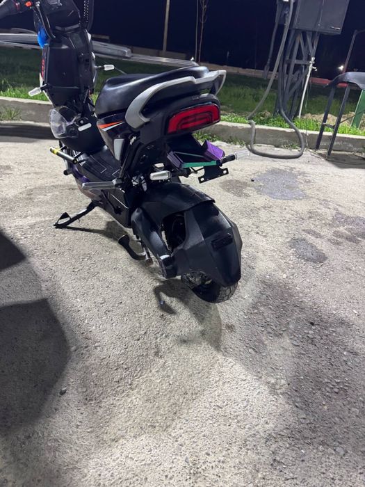 Skuter sotiladi srochna