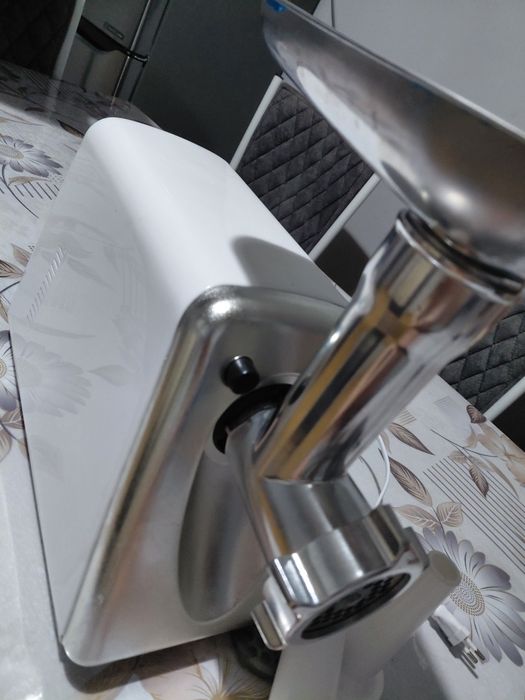 мясорубка продам нов