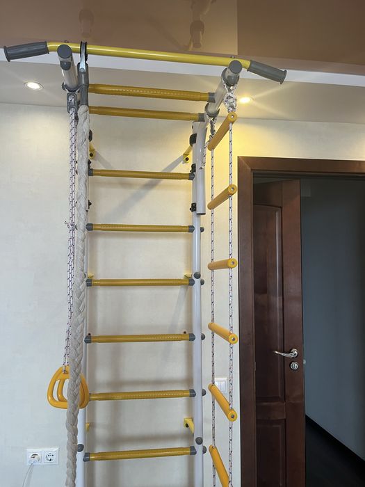 продам шведская стенка/турник